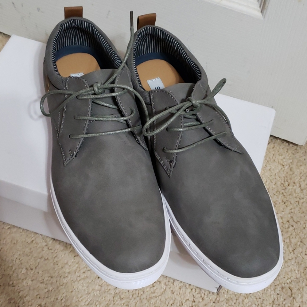 Grey Steve Madden Lace up